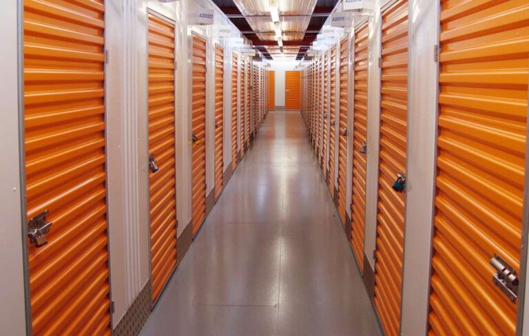 How P2P Self Storage in Delhi Can Help You Save Space and Money